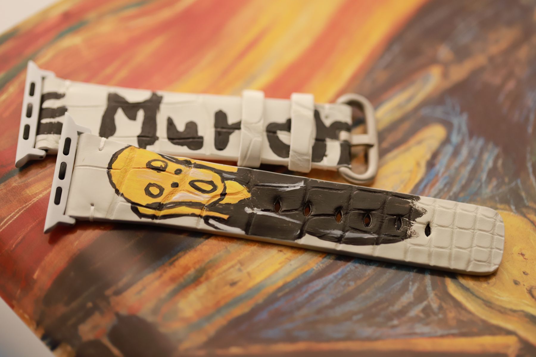 ART Affection: Hand-Painted Band for Apple Watch Inspired by Munch's Scream