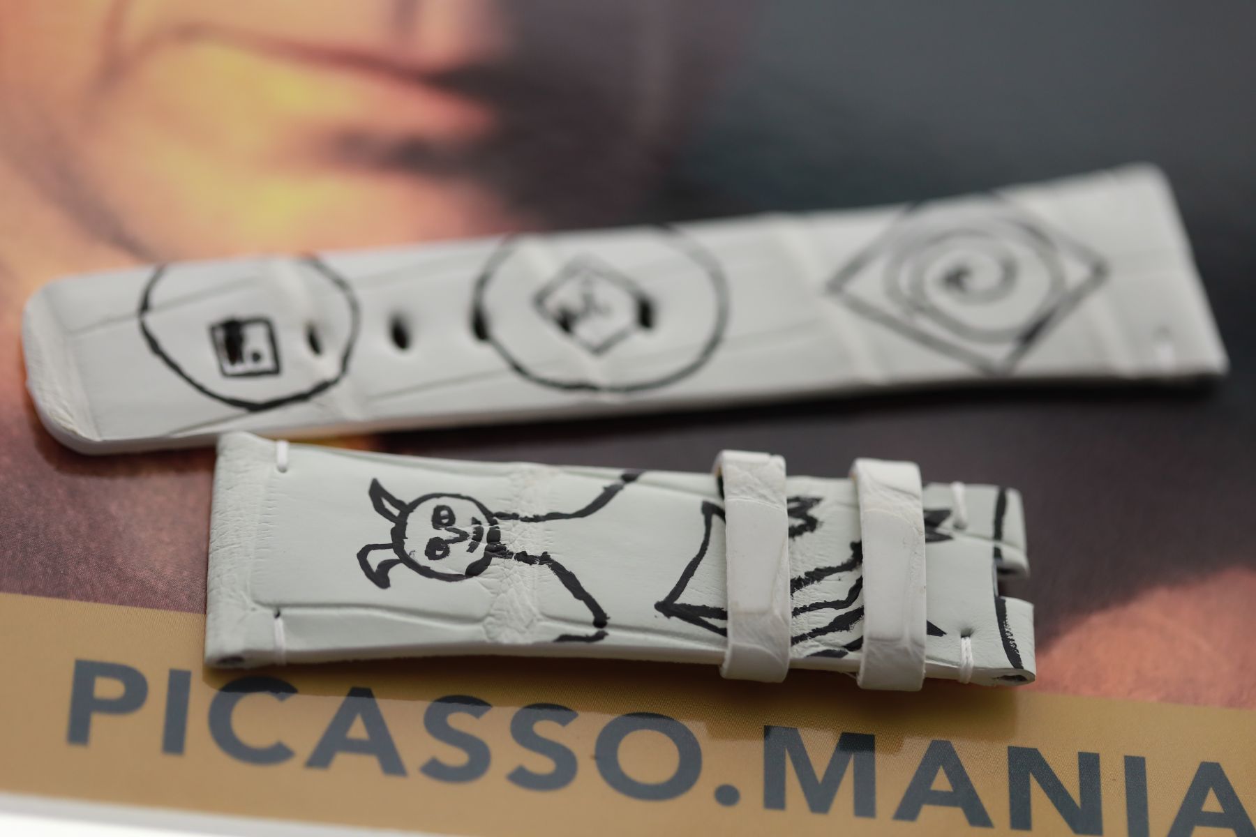 ART Affection: Hand-Painted Band for Apple Watch Inspired by Picasso's Les Cles D'Antibes