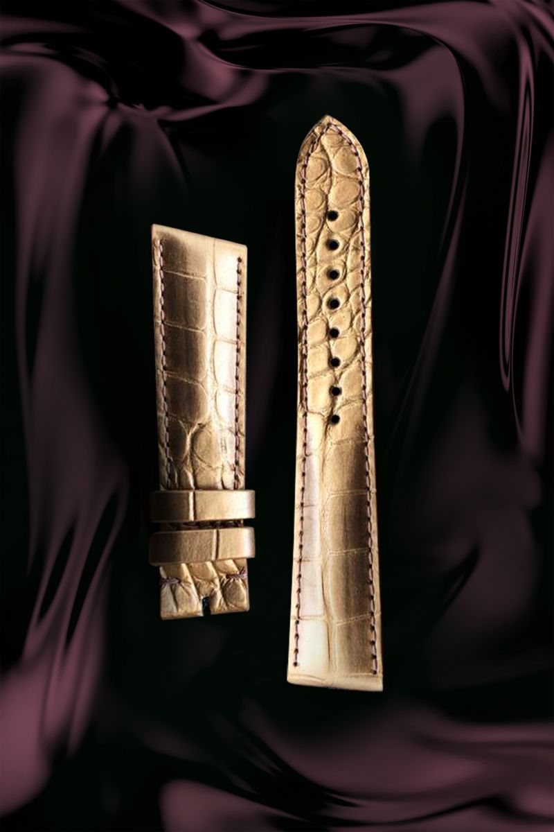 EXCLUSIVE: Classic Strap in Rose 24 Kt Rose Gold Plated Alligator leather