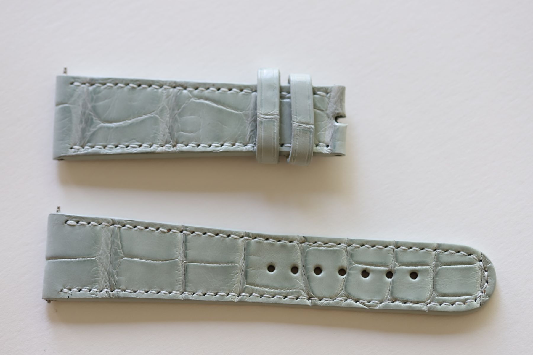 Diamond Grey Alligator Leather strap 22mm A.Lange and Sohne style. Alligator lining