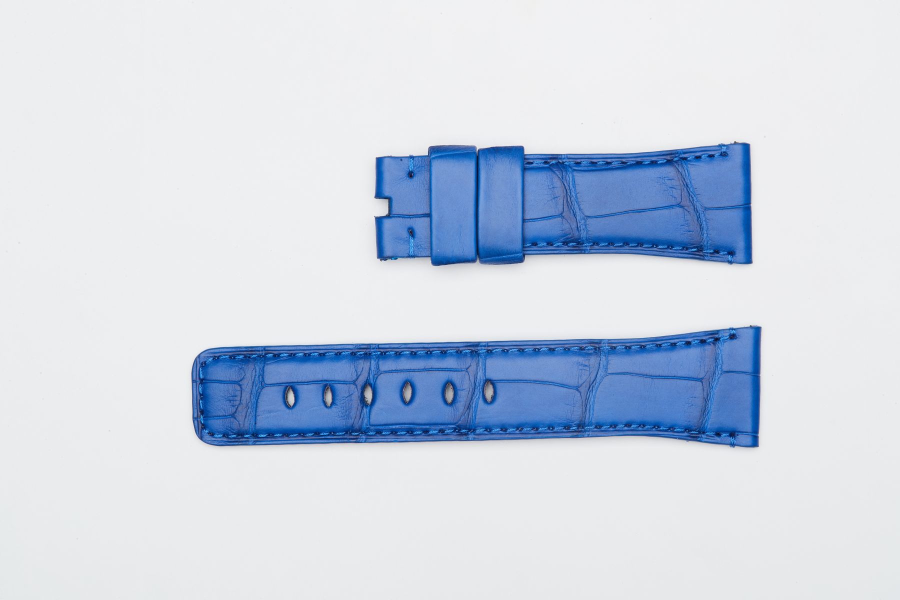Hydro Alligator Leather strap for Apple Watch (All series) / BLUE LAPIS